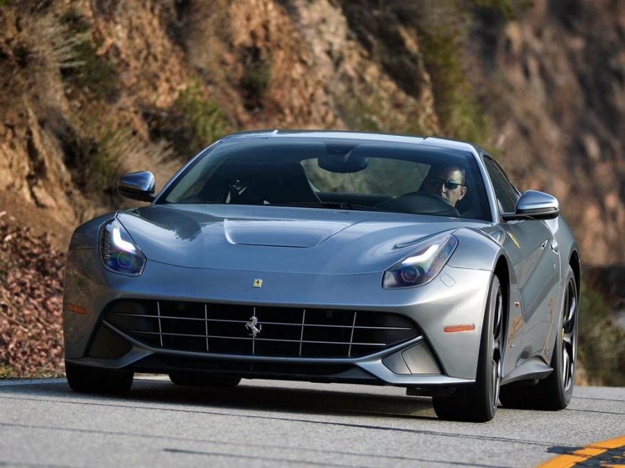  Ferrari F12berlinetta 2013 года  (US) (фото 1 из 12)
